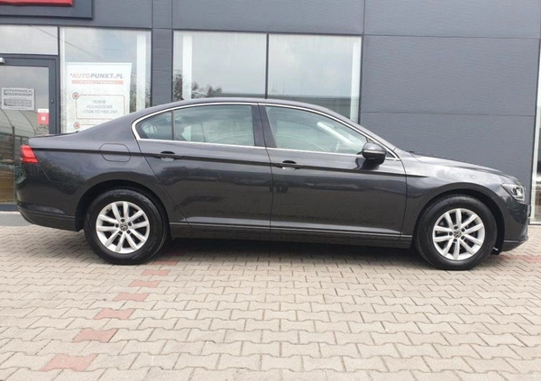 Volkswagen Passat cena 94900 przebieg: 99019, rok produkcji 2021 z Warszawa małe 407